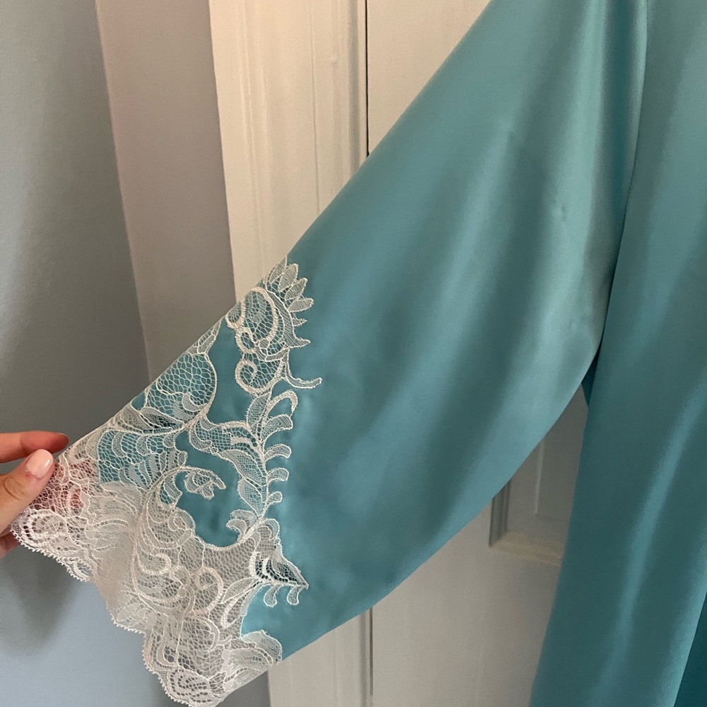 Natori Robe Size Small - Picture 2 of 3